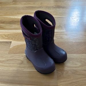 Toddler Girl’s Bogs